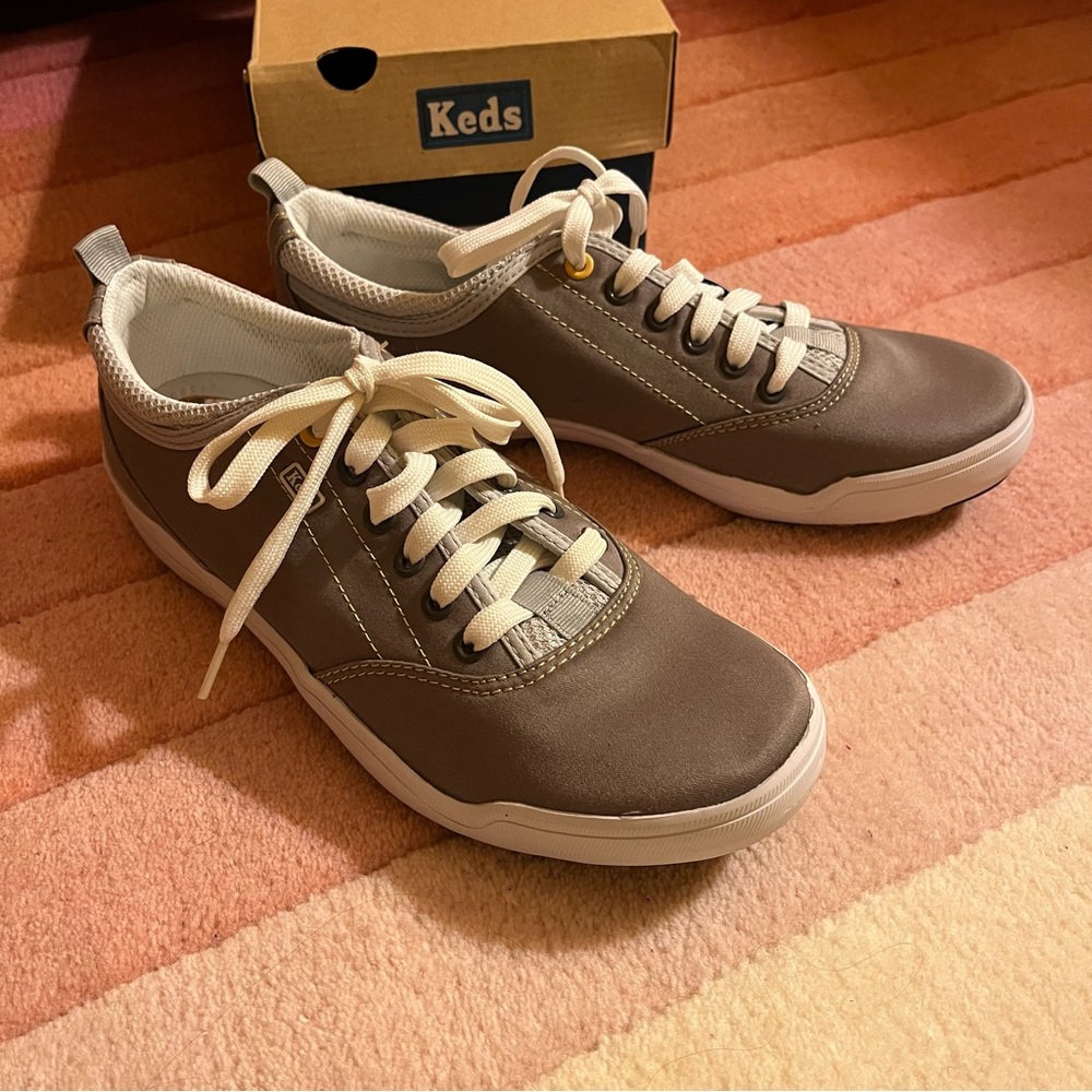 NIB Grey Hampton Sport Keds Sneakers